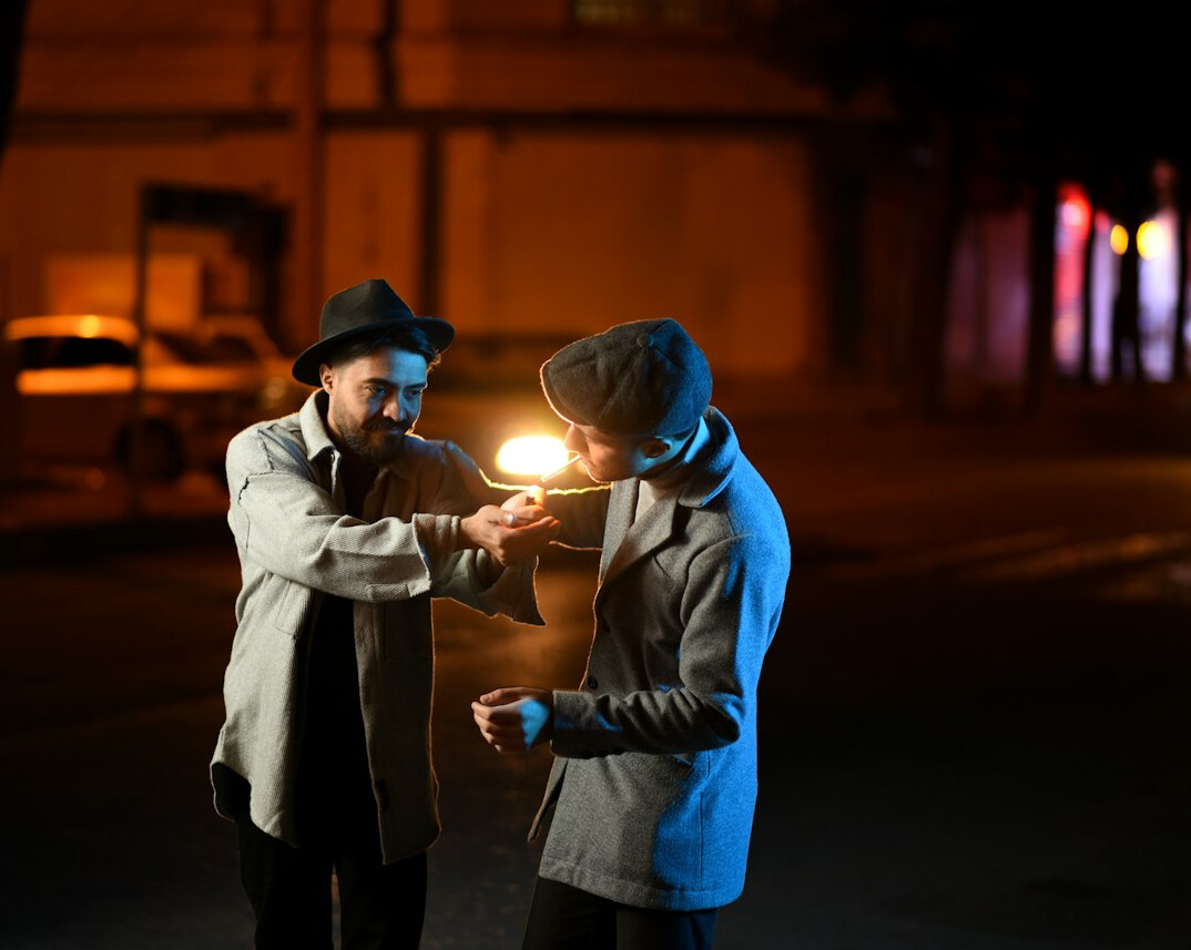detective talking to suspect